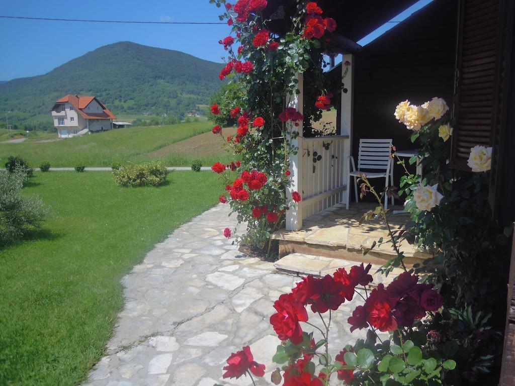 סמולג'אנאק Wooden House Nela Near Plitvice Lakes מראה חיצוני תמונה